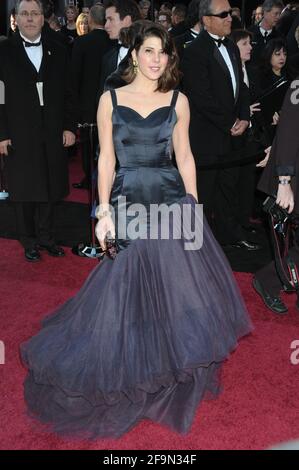 MARISA TOMEI. À la 83e édition des Oscars annuels de l'Académie, qui a eu lieu au Kodak Theatre le 27 février 2011 à Los Angeles, Californie Banque D'Images