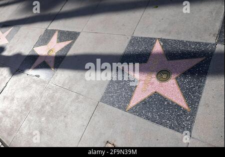 Hollywood, Californie, États-Unis 17 avril 2021 UNE vue générale de l'atmosphère de l'actrice Tyne Daly's Star et de l'actrice Sharon Gless Star sur le Hollywood Walk of Fame le 17 avril 2021 à Hollywood, Californie, États-Unis. Photo par Barry King/Alay stock photo Banque D'Images