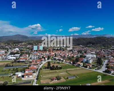 Photographie aérienne de Sempeter Panorama. Petite ville avec centre hospitalier régional. Banque D'Images