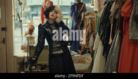 EMMA STONE à CRUELLA (2021), dirigée par CRAIG GILLESPIE. Crédit : PHOTOS / Album DE WALT DISNEY Banque D'Images