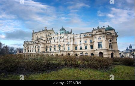 Le théâtre Juliusza Slowacki (Juliusza Slowackiego) dans le quartier de la vieille ville de Cracovie en Pologne.Construit en 1891, ouvert en 1893. Banque D'Images