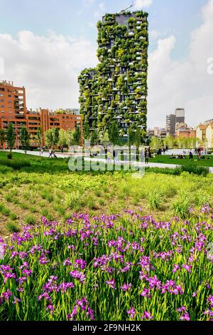 Apartaments Porta Nuova, Bosco Verticale, immeubles d'appartements en forêt verticale, Milan, Italie. Banque D'Images