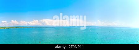 Vue sur le lac de Constance/Bodensee depuis Friedrichshafen. Banque D'Images