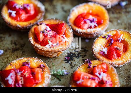Fraises et sirops de lilas