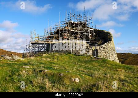 Dun Carloway broch 2000 ans habitation préhistorique en cours de remise à neuf de la préservation structurale en 2020. Île de Lewis Banque D'Images