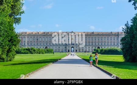 Palazzo Reale à Caserta le 1er juin 2014. C'était le plus grand palais érigé en Europe au cours du XVIIIe siècle. Banque D'Images