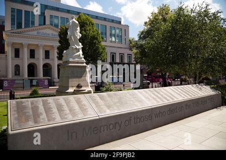 14.07.2019, Belfast, Irlande du Nord, Royaume-Uni - le Titanic Memorial Garden, sur le terrain de l'hôtel de ville à Donegall Square. Le Titanic était b Banque D'Images