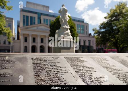 14.07.2019, Belfast, Irlande du Nord, Royaume-Uni - le Titanic Memorial Garden, sur le terrain de l'hôtel de ville à Donegall Square. Le Titanic était b Banque D'Images