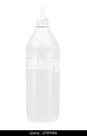 Flacon en plastique blanc à embout étroit pour colle ou autre liquide, sans étiquette isolée sur fond blanc. Banque D'Images