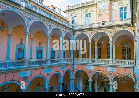 Cour d'un des palais de la strada nuova - palais doria tursi à Gênes, Italie Banque D'Images