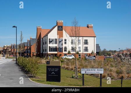 Winchester, Hampshire, Angleterre, Royaume-Uni. 2021. Nouveau logement au nord de Winchester avec certains en construction. Banque D'Images