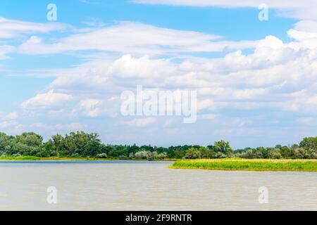 Lac neusiedlersee à la frontière entre l'Autriche et la Hongrie Banque D'Images