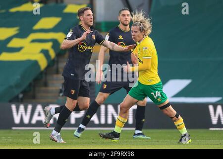 DaN Gosling #16 de Watford foules Todd Cantwell #14 de Norwich City in, le 4/20/2021. (Photo de Mark Cosgrove/News Images/Sipa USA) crédit: SIPA USA/Alay Live News Banque D'Images