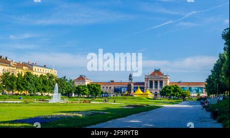 Parc en face de la gare de Zagreb - Croatie Banque D'Images