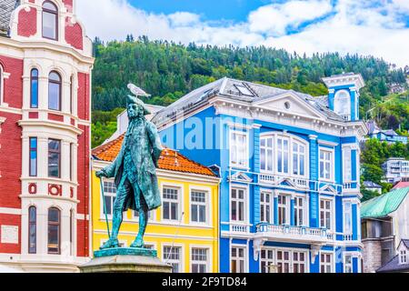 Statue au Baron Ludvig Holberg à Bergen, Norvège. Banque D'Images