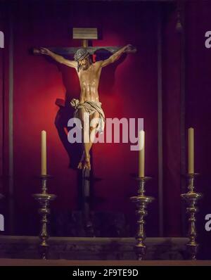 Statue de Jésus-Christ sur la Croix à la cathédrale de Séville, Séville, Espagne Banque D'Images