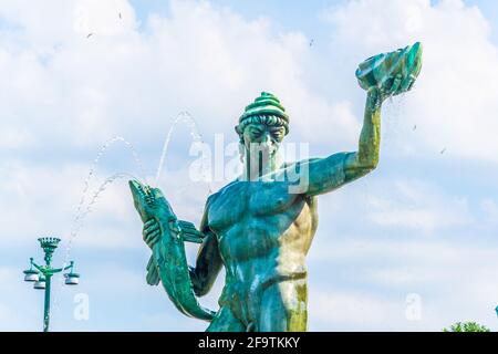 La statue emblématique de Poséidon à Gotaplatsen à Goteborg, en Suède Banque D'Images