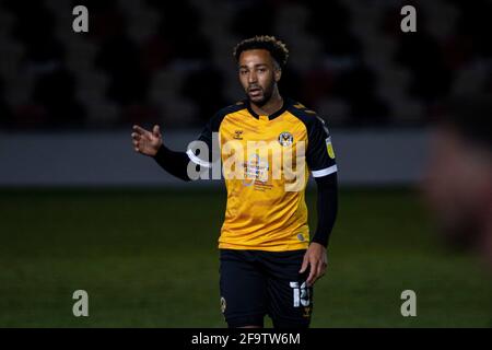 Newport, Royaume-Uni. 20 avril 2021. Nicky Maynard of Newport County in action EFL football League Two Match, Newport County v Crawley Town, Rodney Parade, Newport, pays de Galles, le mardi 20 avril 2021. Cette image ne peut être utilisée qu'à des fins éditoriales. Utilisation éditoriale uniquement, licence requise pour une utilisation commerciale. Aucune utilisation dans les Paris, les jeux ou les publications d'un seul club/ligue/joueur. photo de Lewis Mitchell/Andrew Orchard sports Photography/Alamy Live News crédit: Andrew Orchard sports Photography/Alamy Live News Banque D'Images