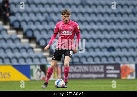 Max Bird #8 de Derby County avec le ballon Banque D'Images