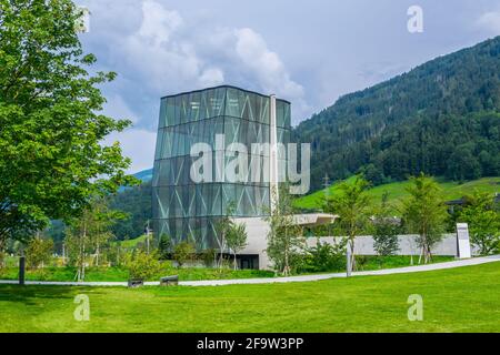 WATTENS, AUTRICHE, 27 JUILLET 2016 : vue sur un terrain de jeux pour enfants à l'intérieur du complexe swarovski Kristallwelten à Wattens, Autriche. Banque D'Images