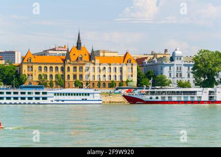 BRATISLAVA, SLOVAQUIE, 28 MAI 2016 : vue sur le Danube à Bratislava Banque D'Images