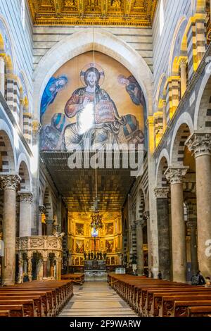 PISE, ITALIE, 14 MARS 2016: Vue de l'intérieur de la cathédrale de Pise en Italie Banque D'Images