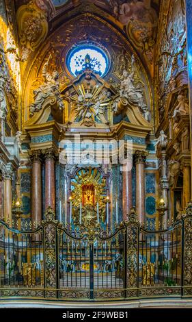 BOLOGNE, ITALIE, 17 MARS 2016 : vue de l'intérieur de la basilique de San Petronio dans la ville italienne de bologne Banque D'Images