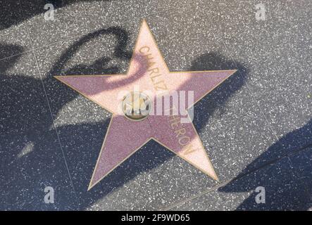 Hollywood, Californie, États-Unis 17 avril 2021 UNE vue générale de l'atmosphère de l'actrice Charlize Theron's Star sur le Hollywood Walk of Fame le 17 avril 2021 à Hollywood, Californie, États-Unis. Photo par Barry King/Alay stock photo Banque D'Images