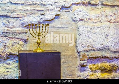 CORDOUE, ESPAGNE, 8 JANVIER 2016 : vue de l'intérieur de l'ancienne synagogue située dans la ville espagnole de cordoue Banque D'Images