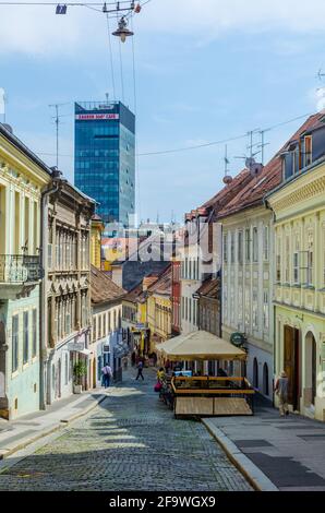 ZAGREB, CROATIE, 28 JUILLET 2015 : la rue Radiceva est l'une des plus belles rues de Zagreb. Banque D'Images