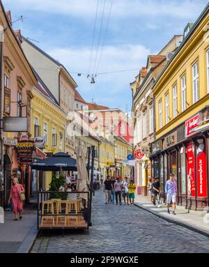 ZAGREB, CROATIE, 28 JUILLET 2015 : la rue Radiceva est l'une des plus belles rues de Zagreb. Banque D'Images