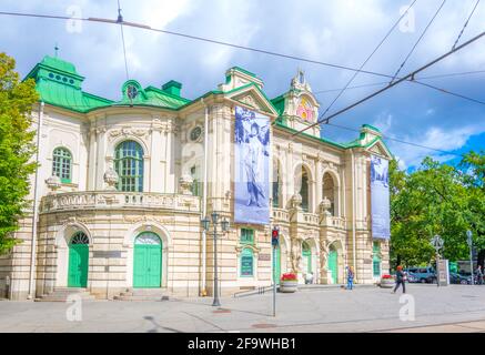 RIGA, LETTONIE, 15 AOÛT 2016 : vue du théâtre national de Riga, Lettonie. Banque D'Images