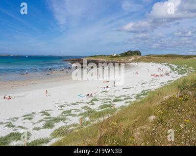 Plage de sable blanc, presqu'île Sainte Marguerite, Landéda, Nord du Finistère, Bretagne, France. Banque D'Images