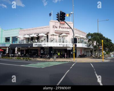 AUCKLAND, NOUVELLE-ZÉLANDE - 16 avril 2021 : vue sur le café de glace Movenpick à Mission Bay Banque D'Images