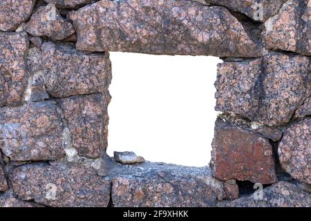 trou rectangulaire dans le mur en pierre naturelle. Photo de haute qualité Banque D'Images