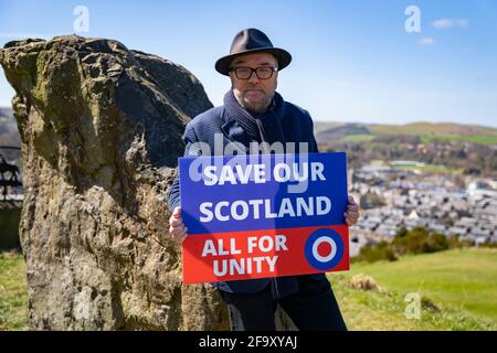 Hawick, Écosse, Royaume-Uni. 21 avril 2021. George Galloway , fondateur du parti All for Unity et chef Jamie Blackett faisant campagne contre une frontière difficile avec l'Angleterre à Hawick , frontières écossaises, aujourd'hui. Iain Masterton/Alay Live News Banque D'Images