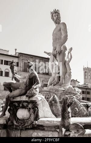 Florence, province de Florence, Toscane, Italie. Fontaine de Neptune, Fontana di Nettuno, par Bartolomeo Ammannati, 1511 – 1592, sur la Piazza della Signoria. Banque D'Images