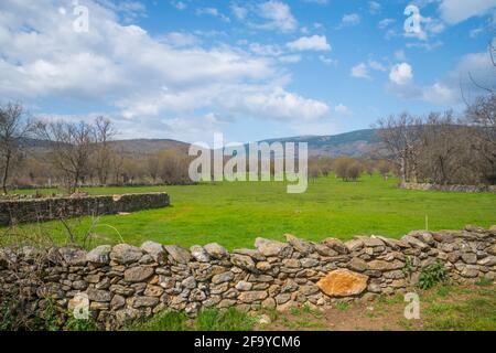 Paysage. Pinilla de Buitrago, province de Madrid, Espagne. Banque D'Images