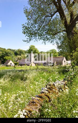 Le village Cotswold de Coln Rogers, Gloucestershire, Royaume-Uni Banque D'Images