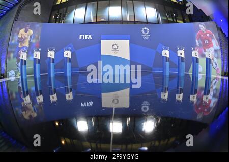 ZURICH, SUISSE - 21 AVRIL : le football olympique de Tokyo 2020 se dessine au domicile de la FIFA le 21 avril 2021 à Zurich, Suisse. (Photo par Harold Cunningham - FIFA via Sipa USA) **usage éditorial seulement** Banque D'Images