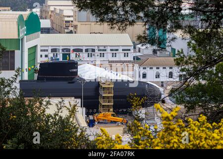 Cartagena, Espagne. 21 avril 2021. Préparation de la cérémonie de lancement du nouveau sous-marin série S80 de la Marine espagnole, appelé Isaac Peral. © ABEL F. ROS/Alamy Live News Banque D'Images