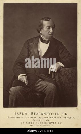 Portrait de l'homme d'État britannique et romancier Benjamin Disraeli, 1er comte de Beaconsfield (1804 - 1881), 22 juillet 1878. Photographie par Cornelius Jabez Hughes (1819 - 1884). Banque D'Images