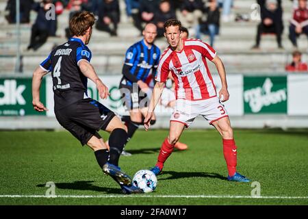 Aalborg, Danemark. 21 avril 2021. Jakob Ahlmann (3) d'AAB vu pendant le match 3F Superliga entre Aalborg Boldklub et Odense Boldklub au parc Aalborg Portland à Aalborg. (Crédit photo : Gonzales photo/Alamy Live News Banque D'Images