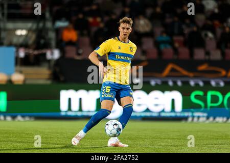 Farum, Danemark. 21 avril 2021. Andreas Maxso (5) de Brondby SI vu pendant le 3F Superliga match entre FC Nordsjaelland et Brondby SI en droit à Dream Park à Farum. (Crédit photo: Gonzales photo – Dejan Obretkovic). Banque D'Images