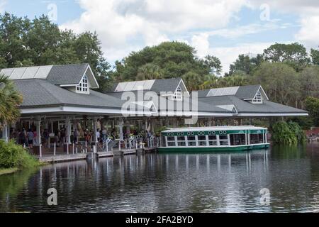 Bateau à fond de verre historique à Silver Springs State Park, Floride Banque D'Images