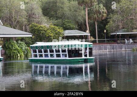 Bateau à fond de verre historique à Silver Springs State Park, Floride Banque D'Images