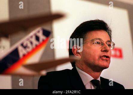 Stephen Byers, député fédéral, Secrétaire du commerce et de l'industrie, mars 2000, lors de la conférence de presse de ce matin, au cours de laquelle il a donné des détails sur un investissement de 530 du gouvernement pour le développement du A3XX Airline par BAE SYSTEMS Banque D'Images