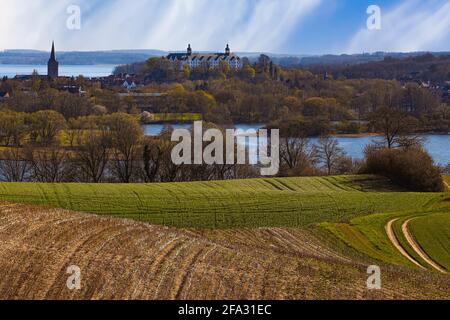 Château de Plön (Plöner Schloss) à Plön est l'un des plus grands châteaux de l'État du Schleswig-Holstein au nord de l'Allemagne et le seul situé sur une colline. Banque D'Images