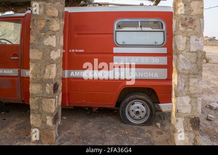 Ambulance, hôpital public dans la ville de Sangha, Mali Banque D'Images