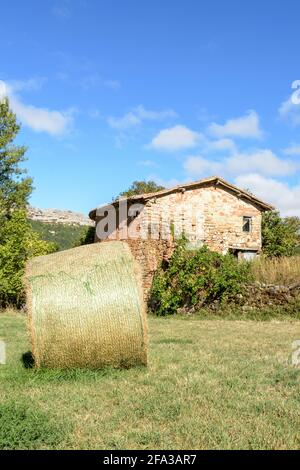 Gros plan sur les montagnes recouvertes de brume du nord de Palencia, Espagne Banque D'Images